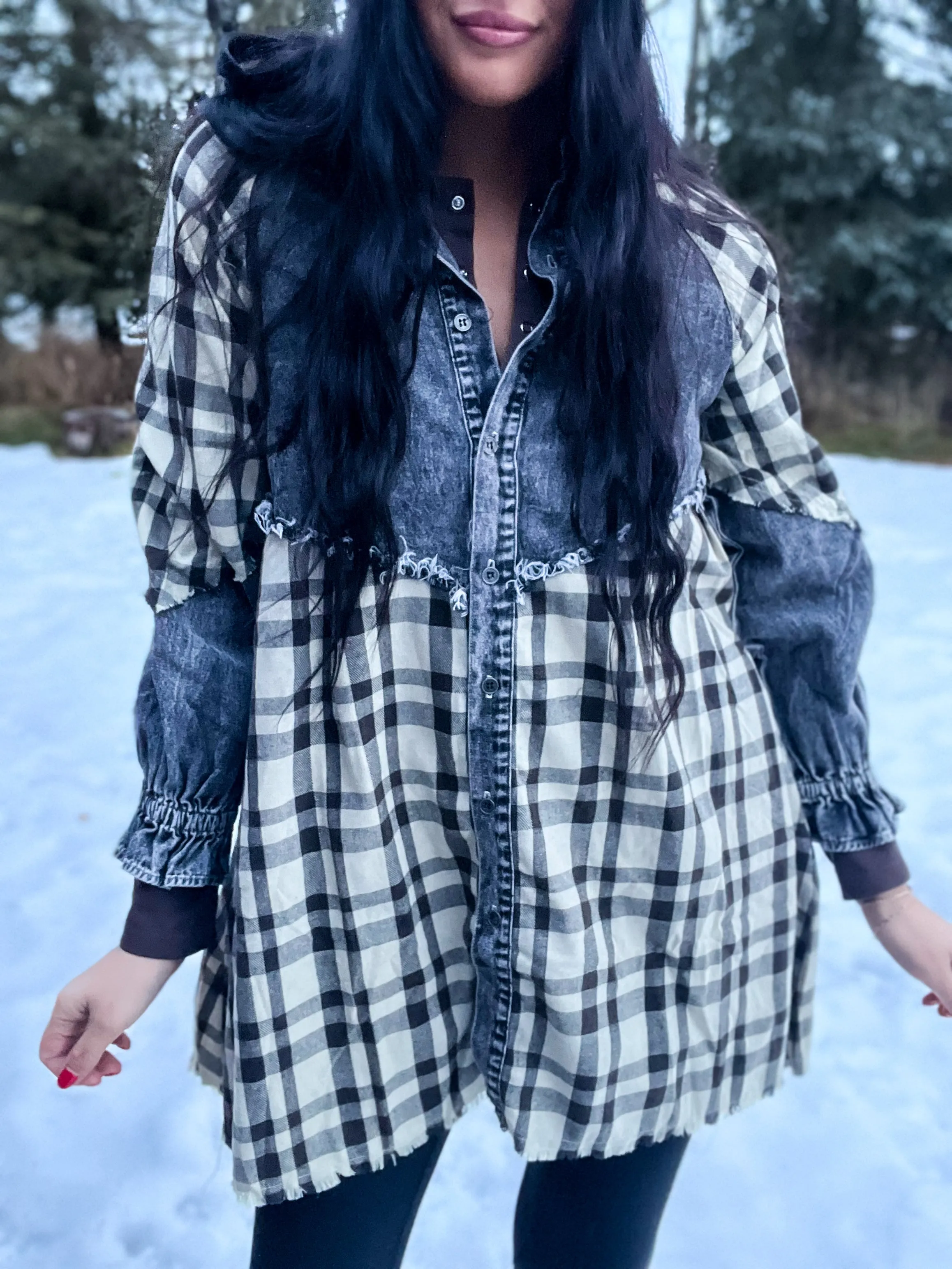 Aubrey Plaid Tunic Button Down- BLK
