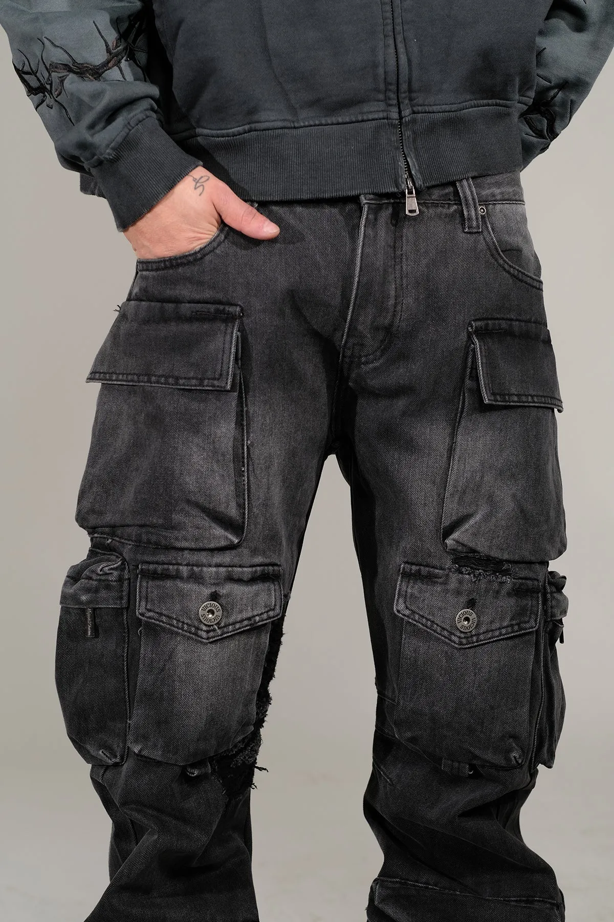 Multi cargo baggy/ loose fit denim