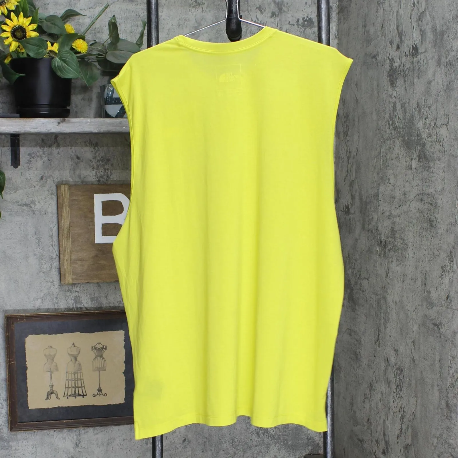 North Face Mens Performance Wander Sleeveless Tee NF0A7QNN760 Acid Yellow XXL