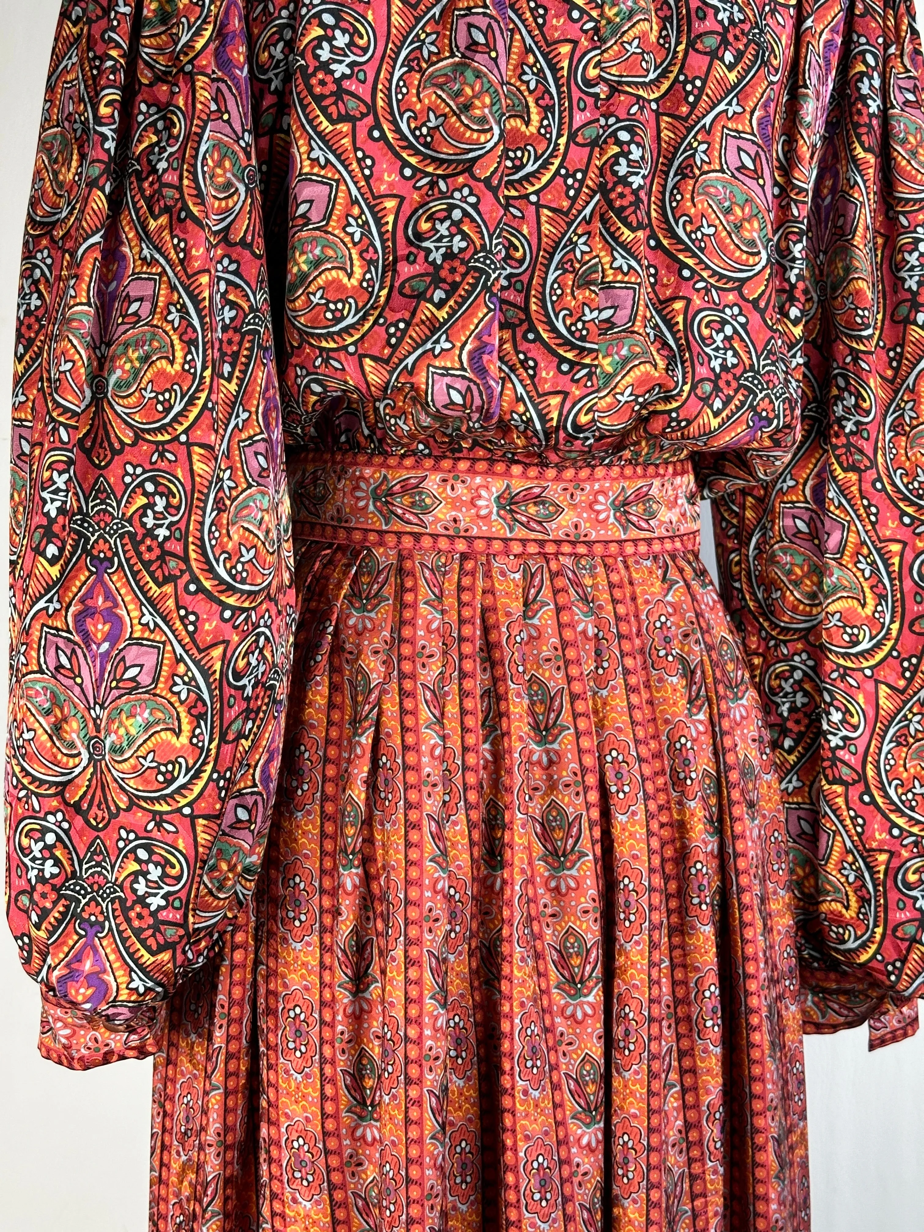OSCAR De LA RENTA Miss O 80s Silk  Blouse and Skirt • Small / Medium