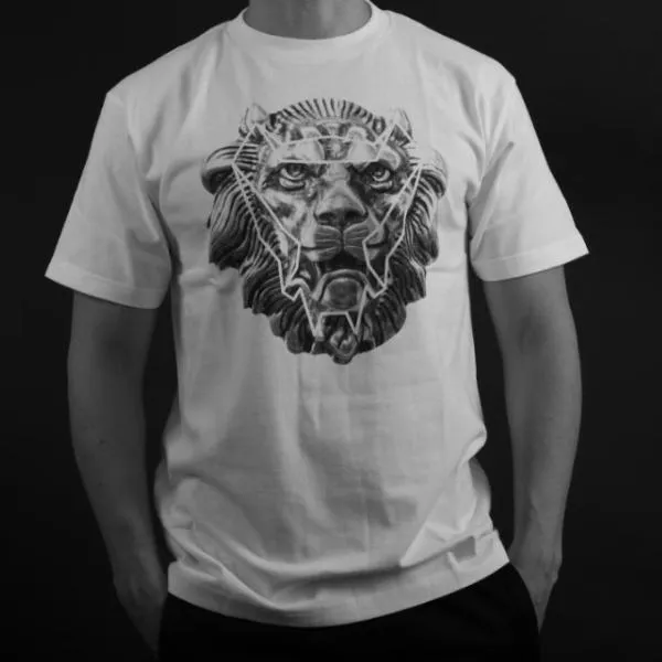 T-shirt, The Lion