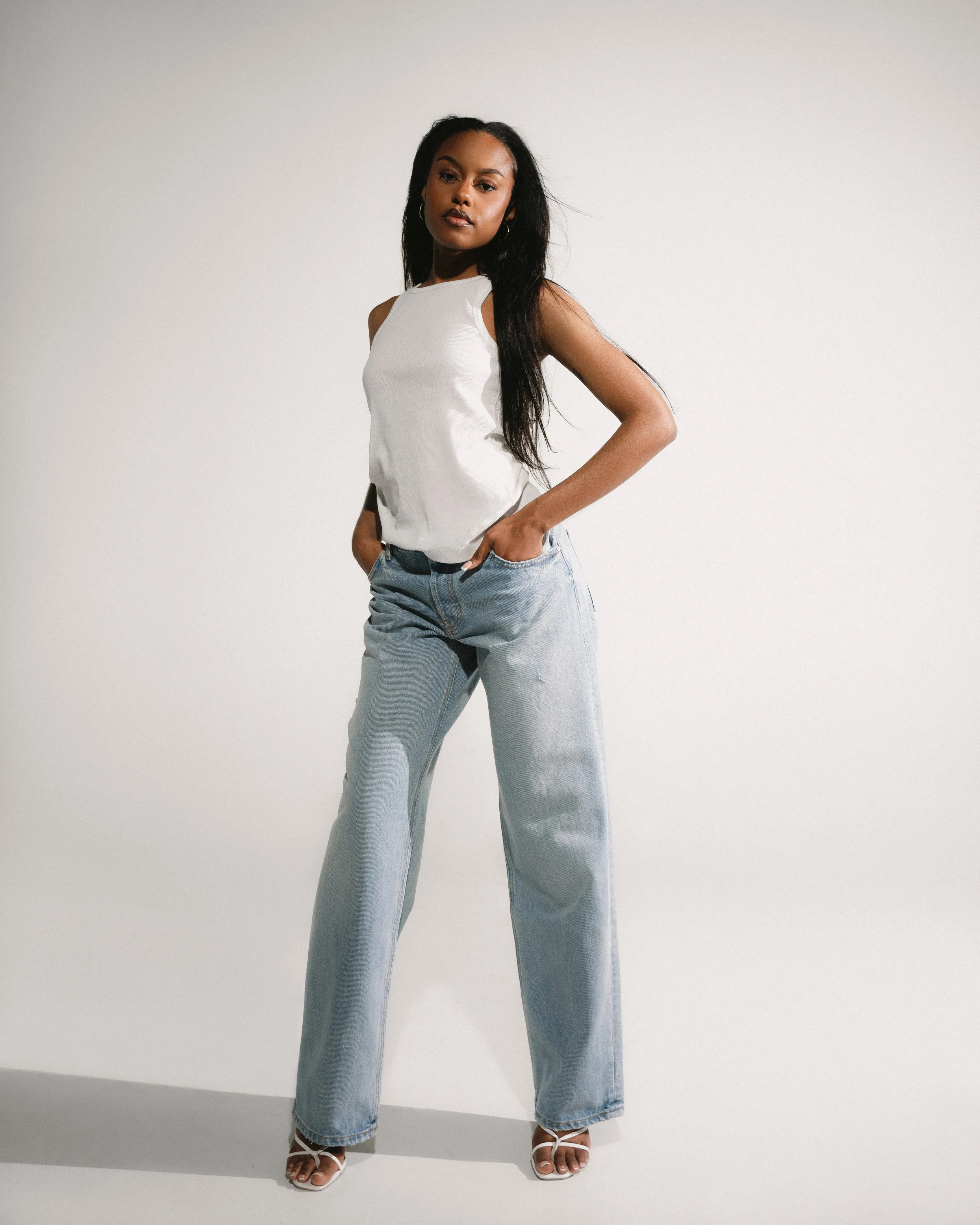 WOMEN'S LOW RISE BAGGY JEAN